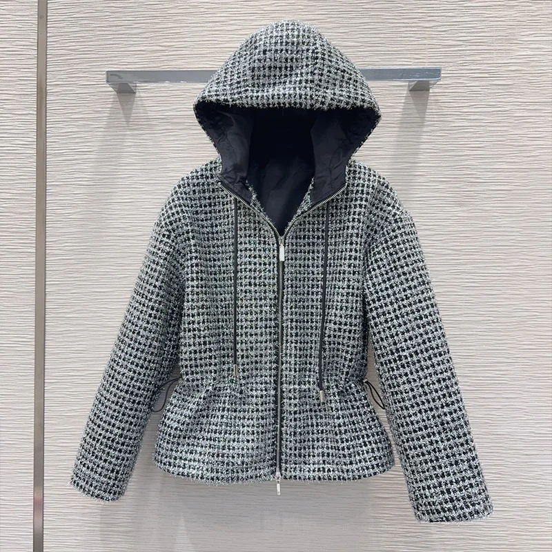 

Высококачественная сверхпрочная женская куртка в блестящую серебряную полоску с регулируемыми манжетами и толстовкой 25102749