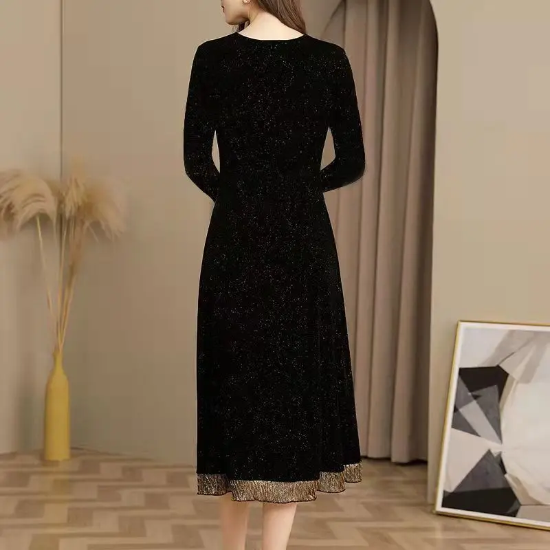 Temperament Autumn Women's Solid Color Patchwork Lace V-neck Long Sleeved Knitted Dress Fashionable Korean Loose Fitting Dress