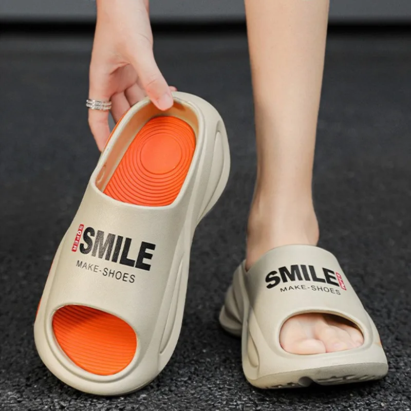 

New Summer Men Sandals Massage EVA Soft Slippers Slides Indoor Outdoor Sandals Beach Casual Soft Sole Slides Men Flip-flops