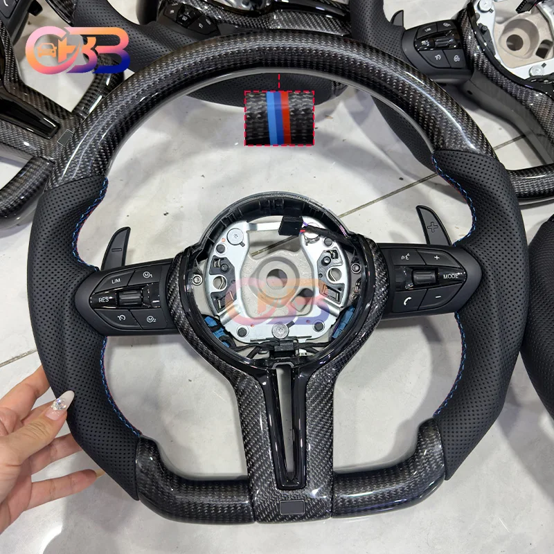 Compatible avec les voitures sport BMW F30 F32 F35 F36 F20 F10 E90 E70 E71 F35 F22 F18 F07 M3 M4 M5 équipées de volants en fibre de carbone.