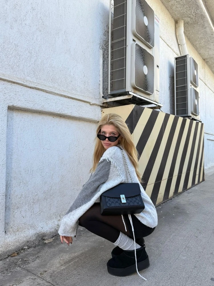 

Fashion O-neck Patchwork Sweater Women Chic White Blake Oversize Loose Fit Pullover 2025 Female Autumn Winter Casual Sweater