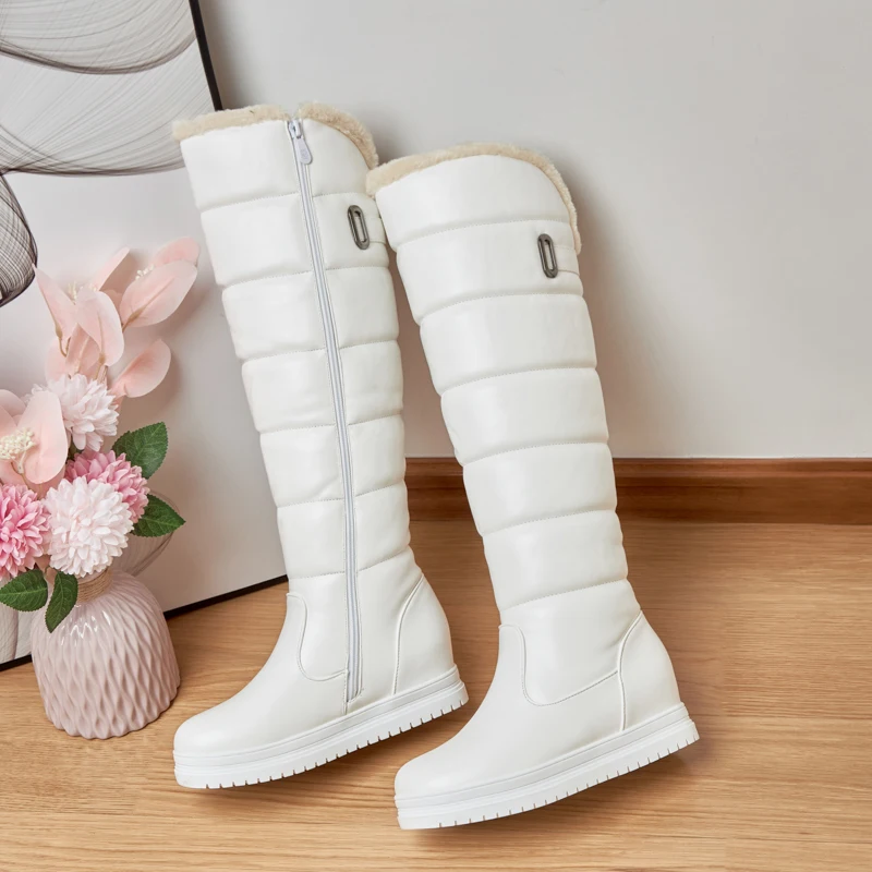 2024 Winter Flat Bottom Inside High Above Knee Boots Sweet Zipper Snow Boots Warm Thick Plush Inside Long Tube Women's Boots