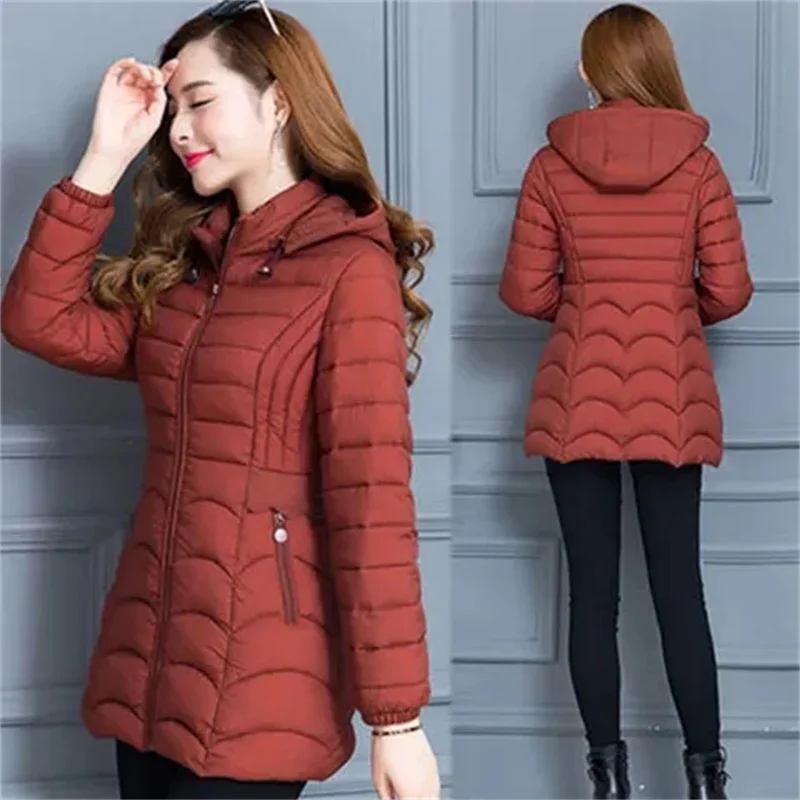 Casaco de inverno feminino 2024 moda meia idade mãe magro para baixo algodão com capuz jaqueta plus size casual sólido quente grosso outwear parka