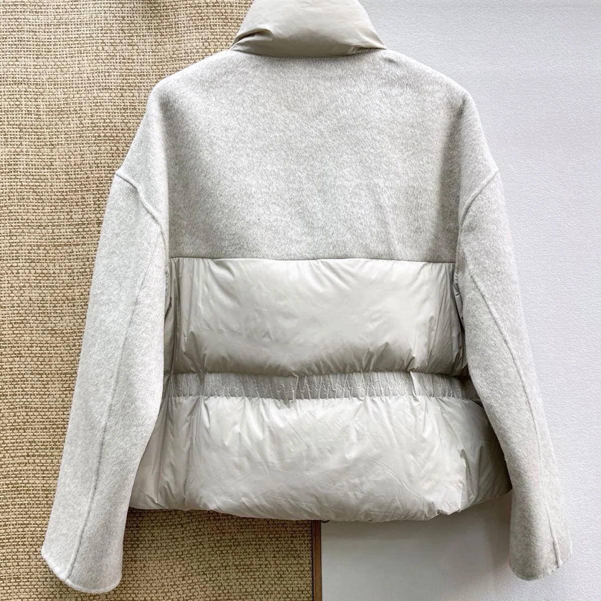 High Quality Women Stand Collar Spliced Puffer Jacket, Loose Short Snap Button Outerwear with Elastic Waist lyt26102202