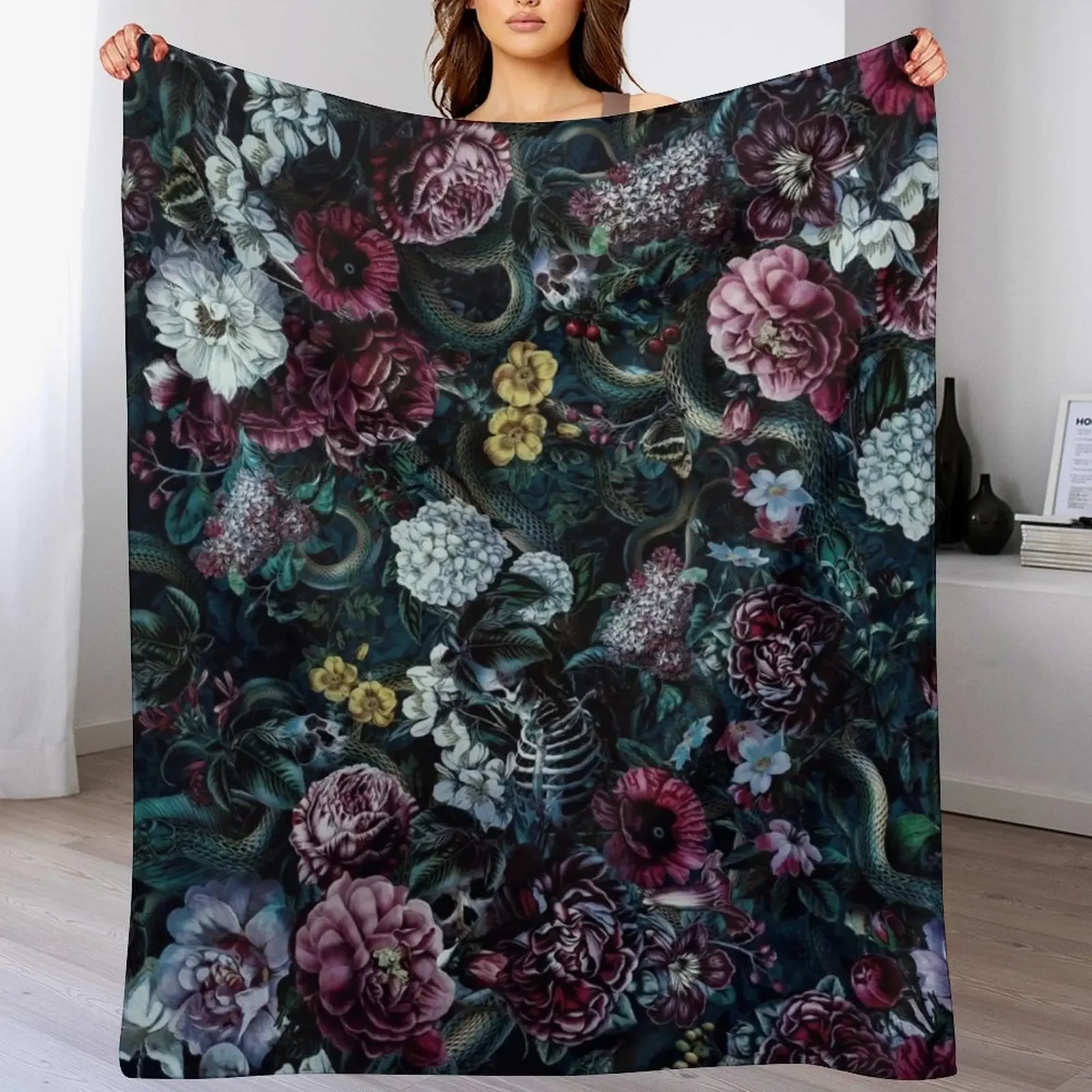 Skulls and Snake II Throw Blanket Cozy Throw Blanket Birthday Gift for Him Her