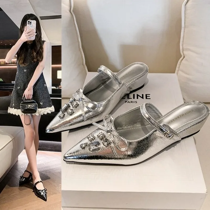 

Новые тапочки на плоской подошве с бантом, туфли-лодочки с кристаллами, элегантные сандалии, модные летние шлепанцы 2025 года, вечерние платья Sandalias De Mujer