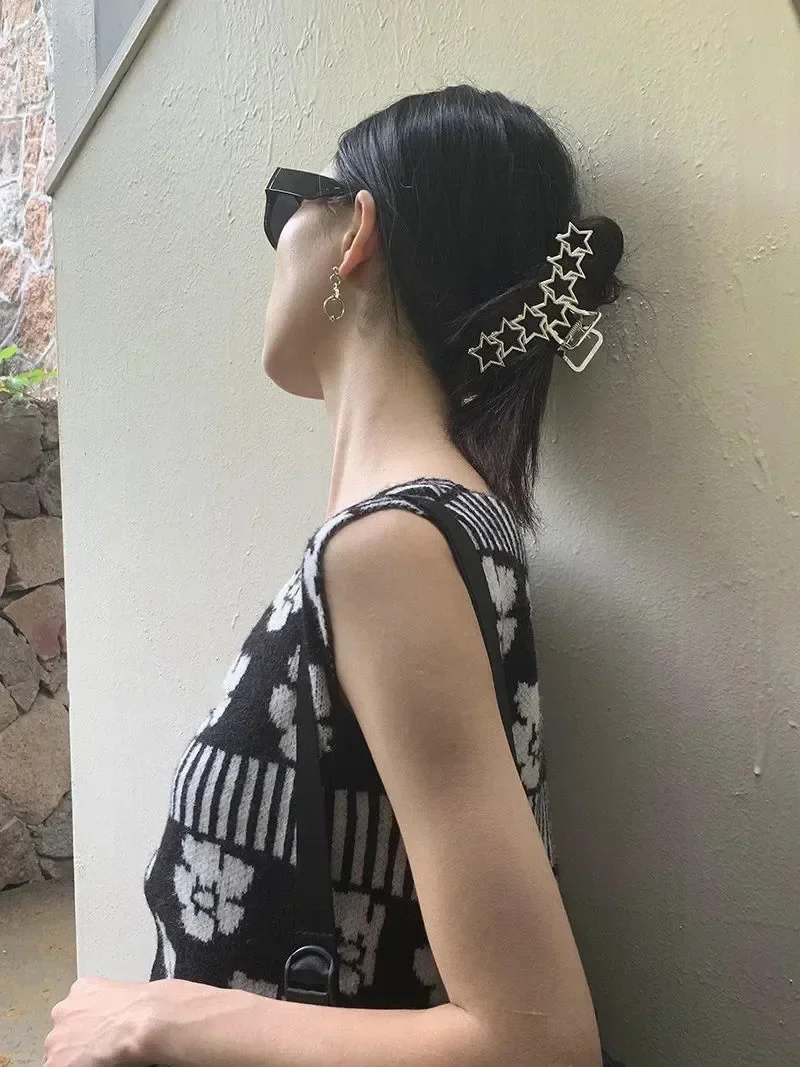 مشابك شعر كورية على شكل قلب من خليط معدني جيد للنساء والفتيات وإكسسوارات شعر على شكل مخلب الرأس