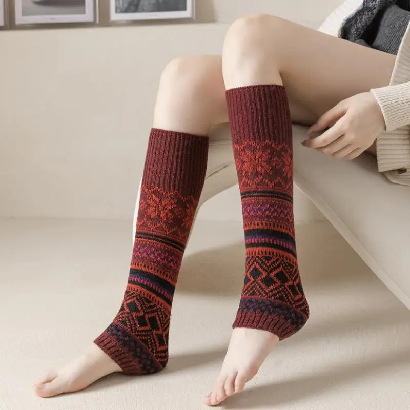 Autumn Winter Warm Socks Pile Socks Korea Knitted Leg Protector Foot Cover Geometric Contrast Calf Socks European Women\'s Socks