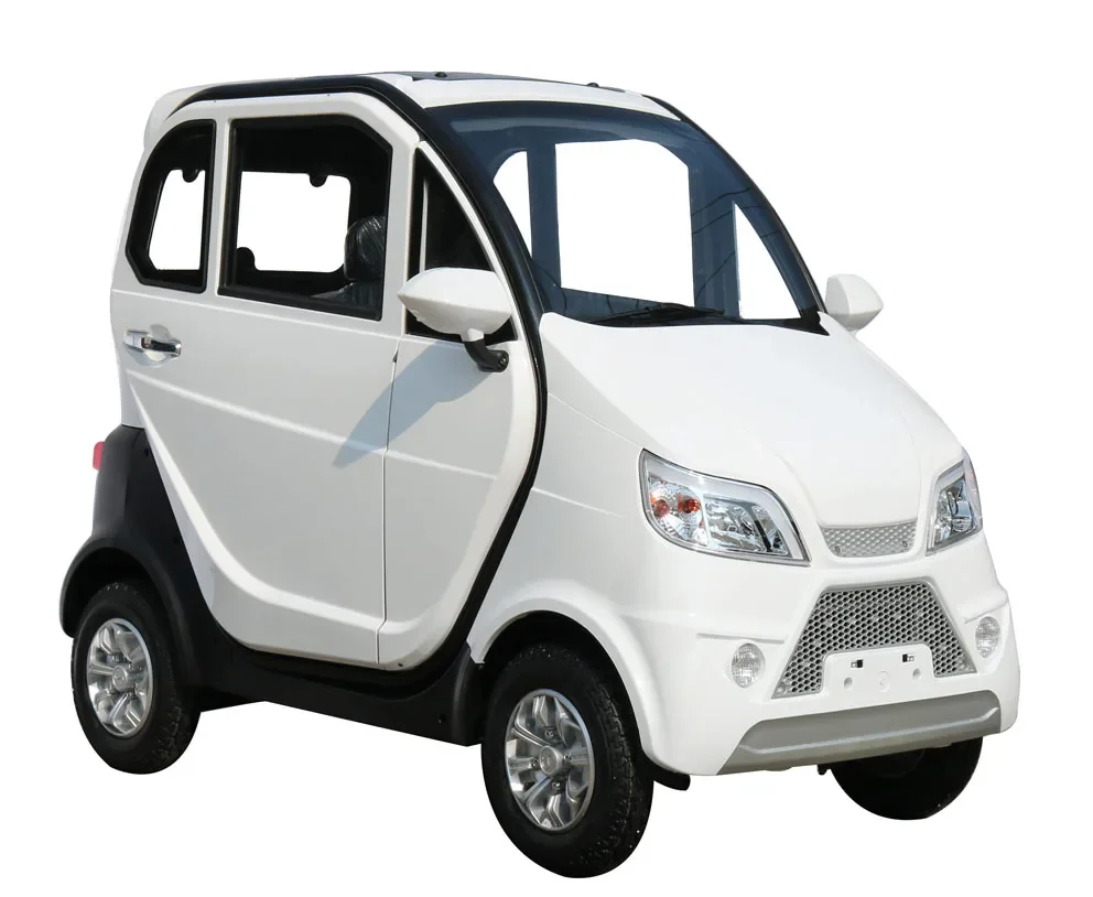 City use electric four-wheel cars for3-4 passengers four wheel enclosed electric car Electric cars for the elderly