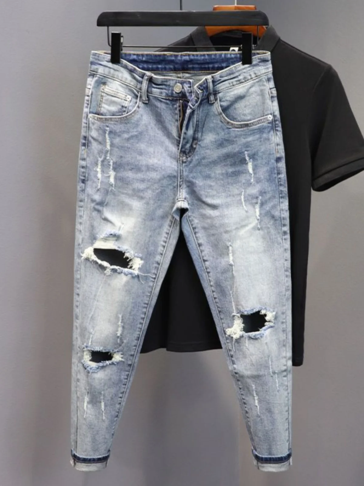 Trendige zerrissene Jeans für Herren, koreanische Sle, schmale Passform, Sommer, dünn, elastisch, helle Farbe, lässig, kleiner Fuß, neun Punkte
