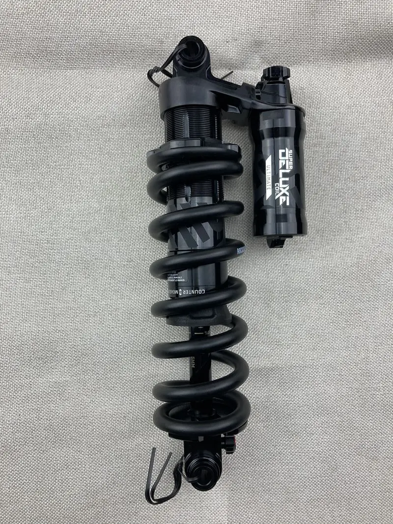 RockShox Deluxe リアサスペンション 185x50 【公式通販】