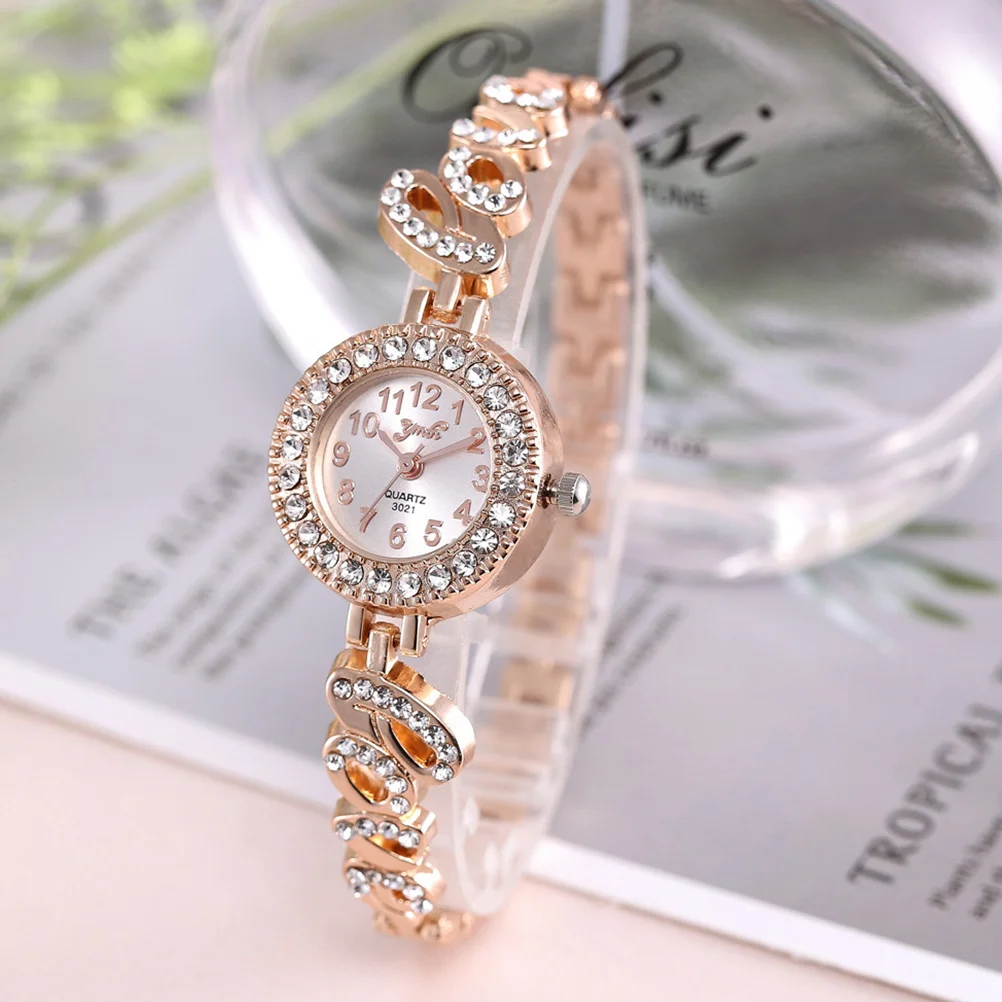 

2Pcs Heart Shape Molds Creative Transparent Vegetable Fruit Growing Shaper Garden Supplies Cucumber Shaping Tool