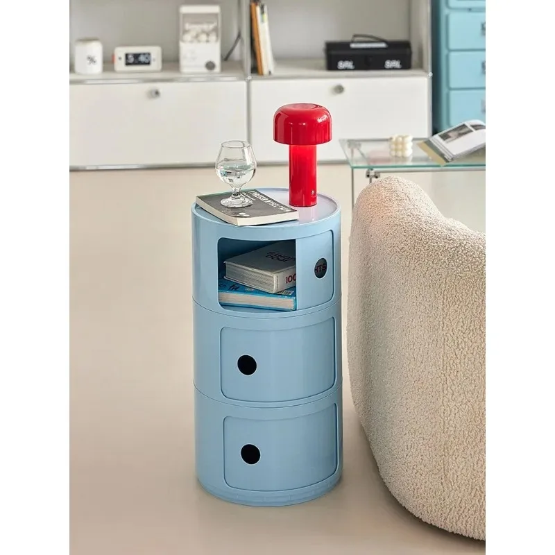 The storage cabinet is modern and simple, and the storage   is a small apartment with a medieval cream wind bedside cabinet.