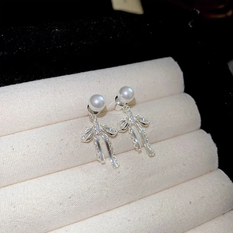 Pearl Ruffle Butterfly Knot Pendant Silver Needle Earrings Fashion Minimalist Style Stud Earrings Unique Design Women's Jewelry