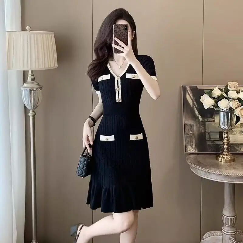 Damska Letnia Sukienka Paski Kolorowy Kontrast Bez Rękawów Golf Dzianina Vintage Prosta Wygodna Modna Niszowa Wszechstronna Obcisła Nowa