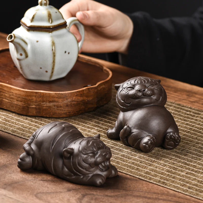 Chinese Purple Clay Tea Pet Handmade Sculpture Animal Decoration Tiger Statue Ornaments Tea Figurine Crafts Tea Set Decor