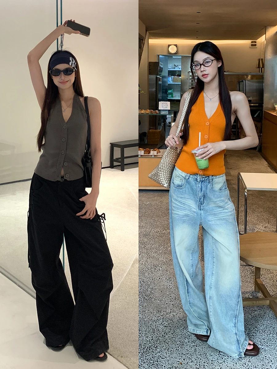 เสื้อกั๊กถักทรงเข้ารูปสำหรับผู้หญิง Red Celebri Studio รุ่นใหม่ประจำปี 2025 เสื้อคลุมฤดูร้อนแบบเซ็กซี่ คอวี ทรงสวย เรียบหรู สีพื้น เหมาะสำหรับใส่ทำงาน