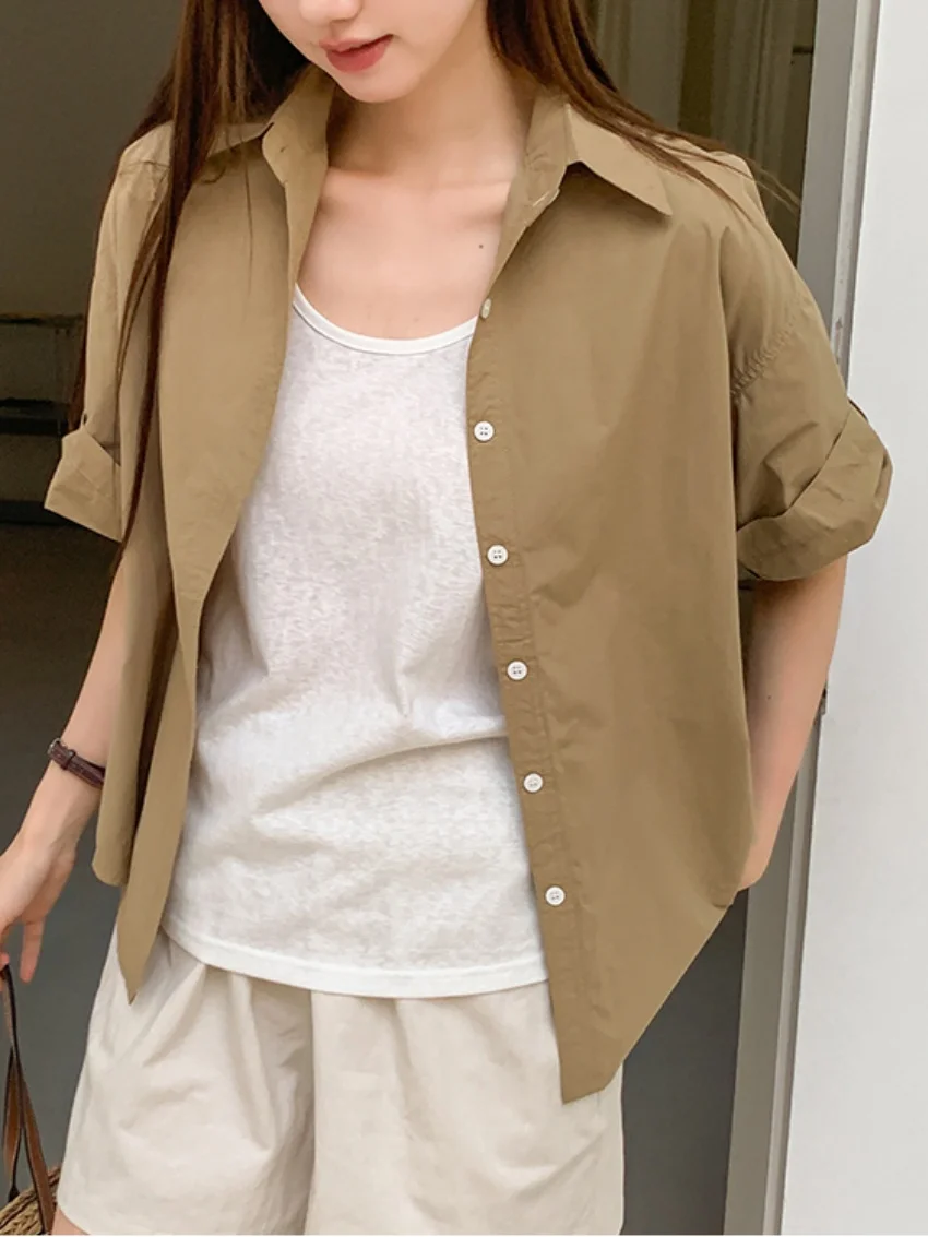 Alien Kitty Minimalist ครึ่งแขนเสื้อผู้หญิง 2025 แฟชั่น Office Lady High Street Casual ฤดูร้อนใหม่หลวมทุกวัน