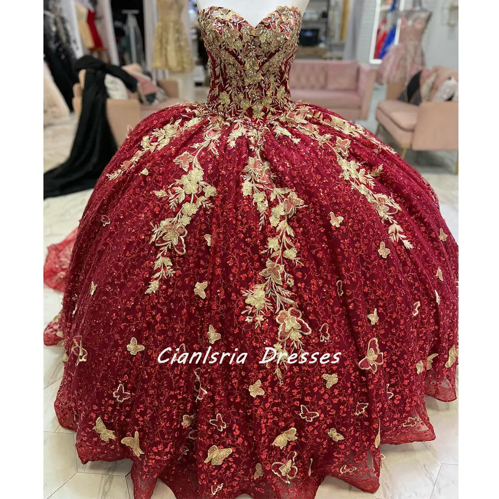 Dark Red Schatz Kristall Pailletten Abendkleider Ballkleid Gold Appliques 3D Schmetterling Korsett Vestidos Para XV Años