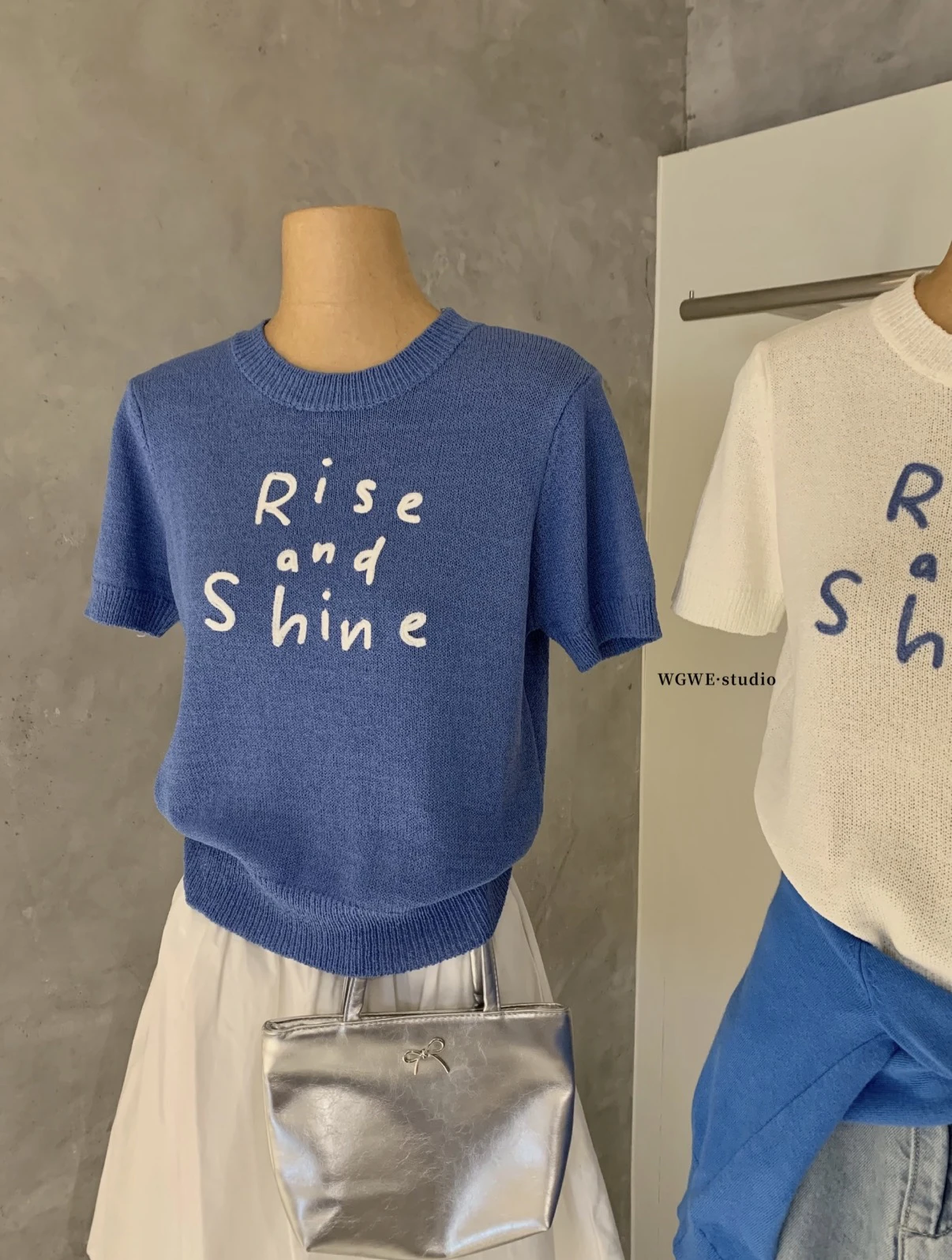 

Корейский вязаный топ с вышивкой буквами и цветными блоками, круглый вырез, свободный крой, короткий рукав, простой дизайн, женская одежда