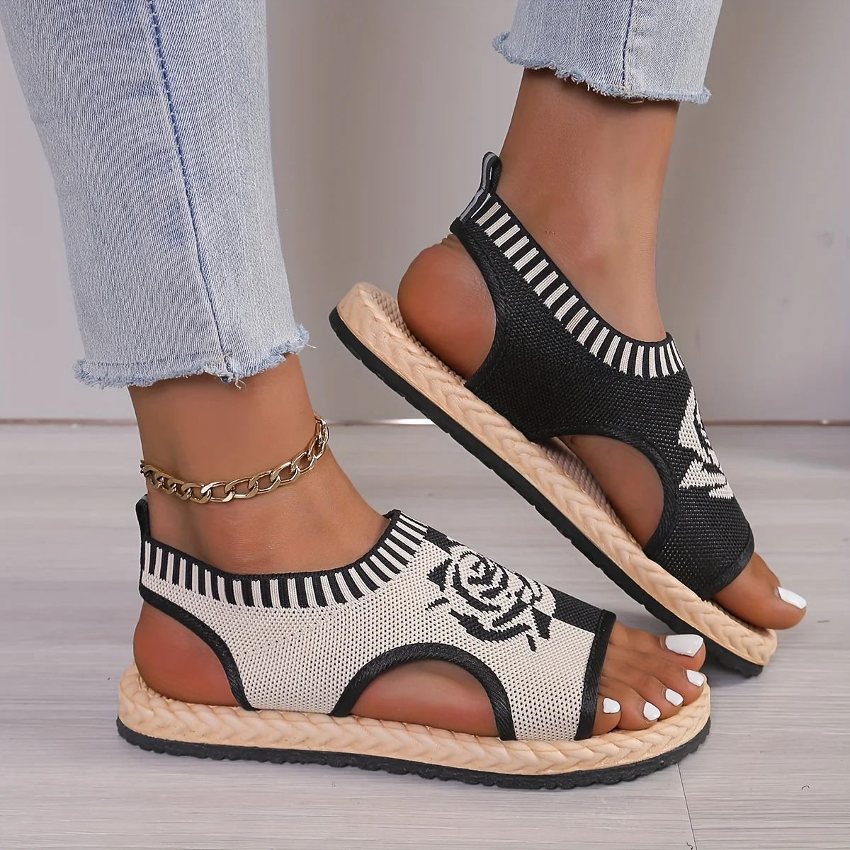 Hochwertige neue Sommer-Stricksandalen für Damen, atmungsaktive Sportschuhe, vielseitige Slip-On-Plateauschuhe im koreanischen Stil – Detail 3