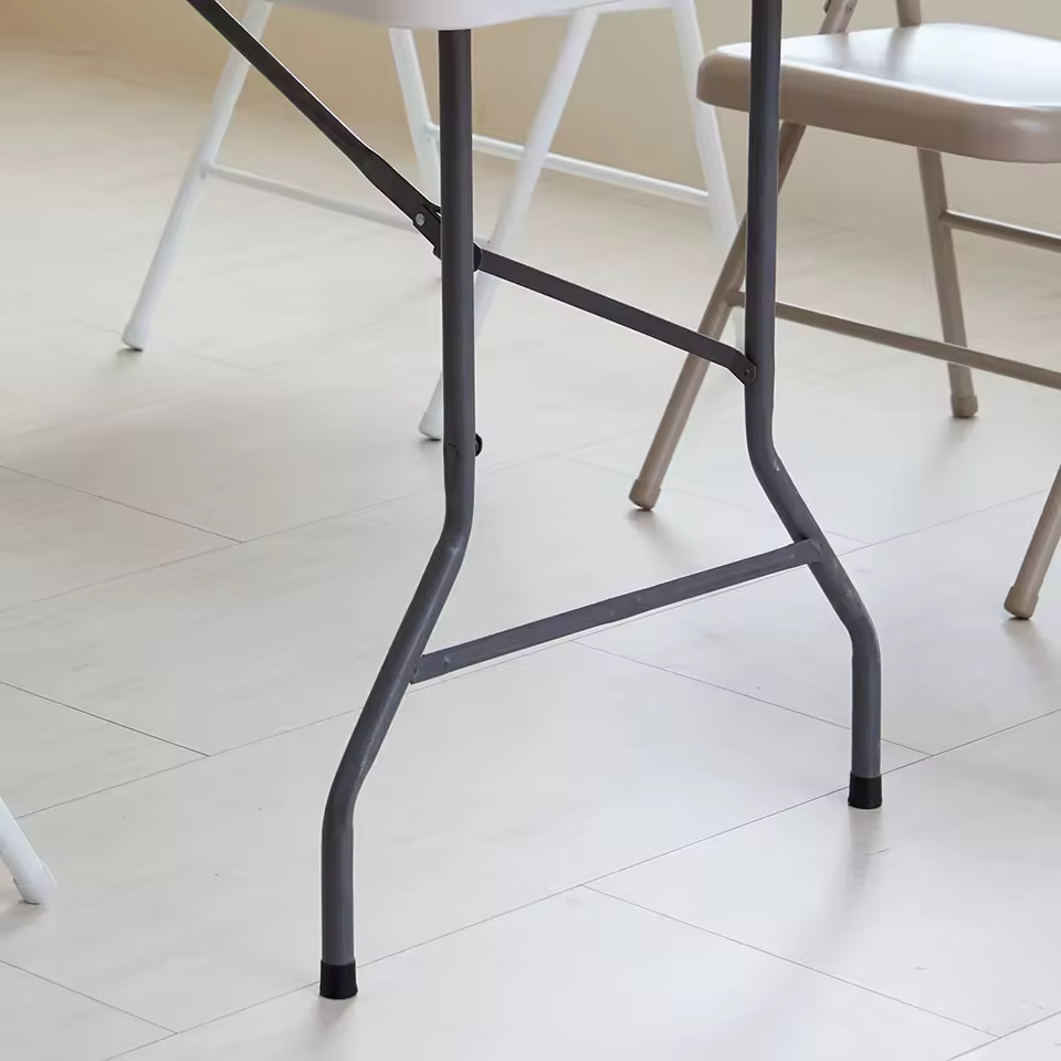 다양한 접이식 테이블