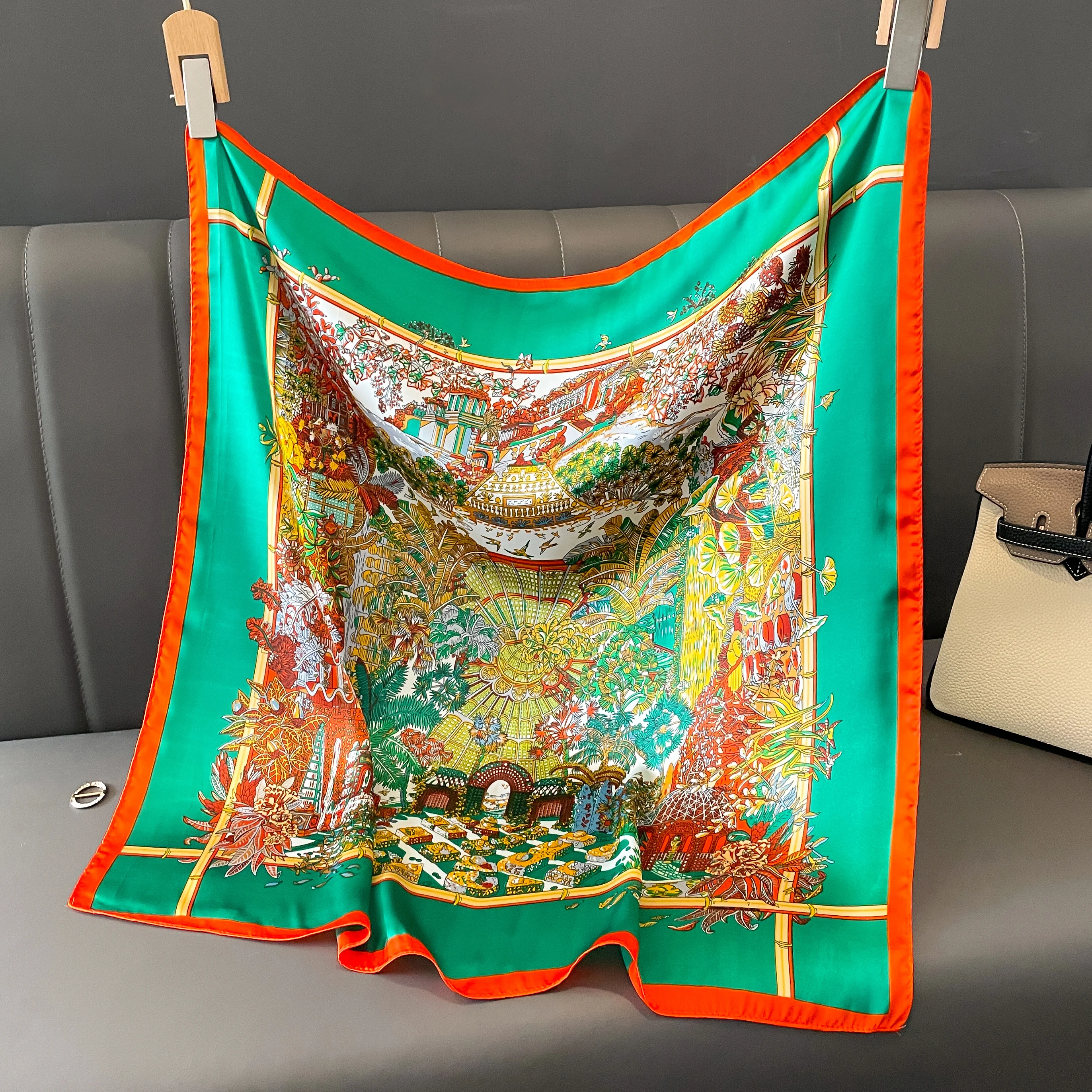 2024 desain mewah 70*70cm kuda cetak sutra syal persegi wanita Satin lembut Hairband selendang kantor jilbab ikat kepala