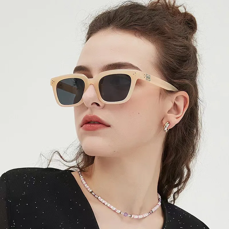 Small Frame Cat Eye Sunglasses Men Women Rice Nail Brand Designer Black Shades Square Sun Glasses Ladies Outdoor Eyewear Uv400