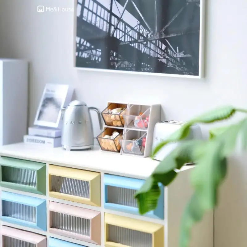 

1/12 Scale Dollhouse Gold Bar Safe Mini Model Set Simulation Miniature Password Safe Storage Cabinet For Home Scene Decoration