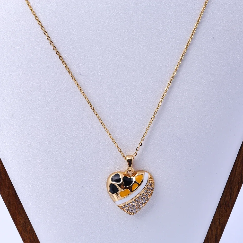 Cross-border childlike love pendant temperament simple and versatile high-end titanium steel necklace women's 520 Valentine's Da