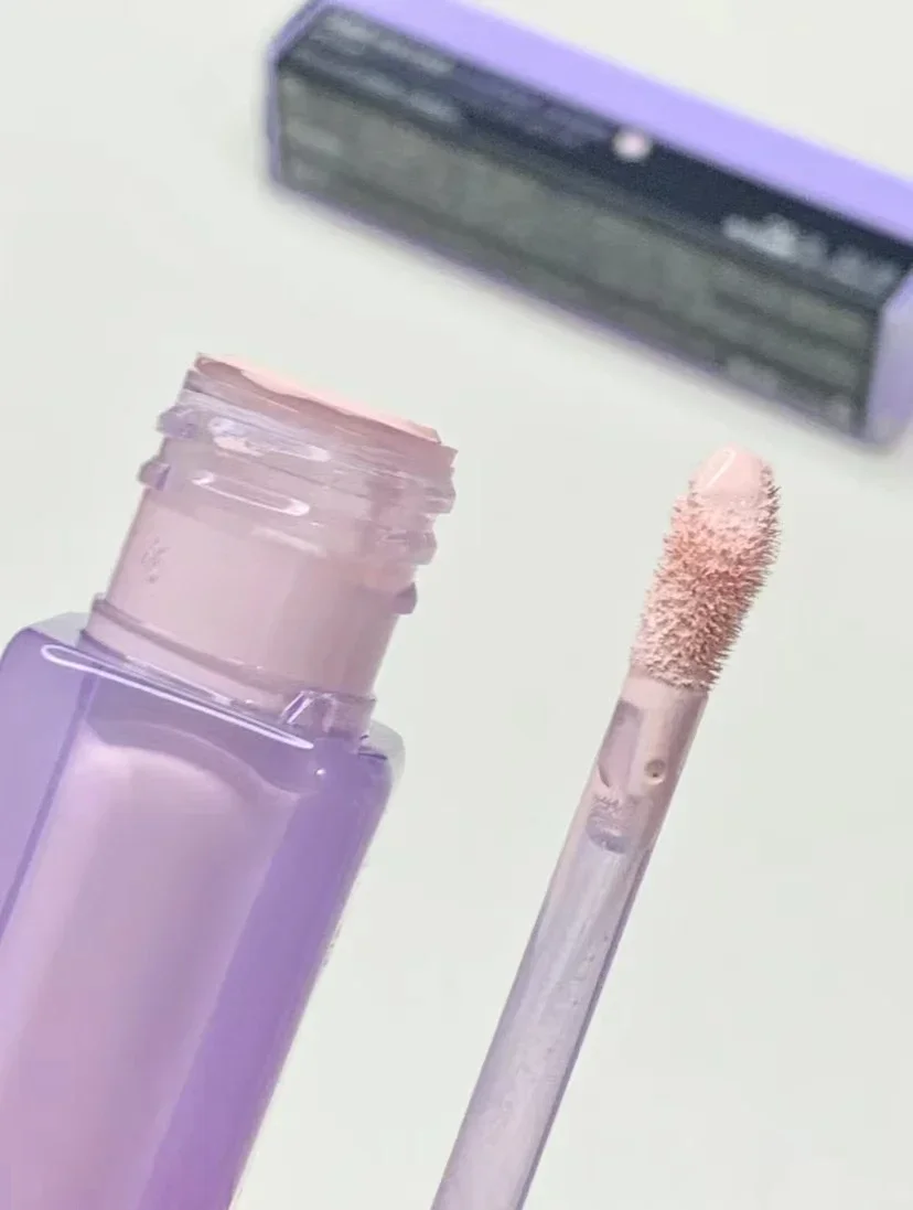 GirlsCrush – correcteur liquide éclaircissant pour le visage, protection solaire en velours, marque extensible l'humidité, Application cutanée, maintien du maquillage