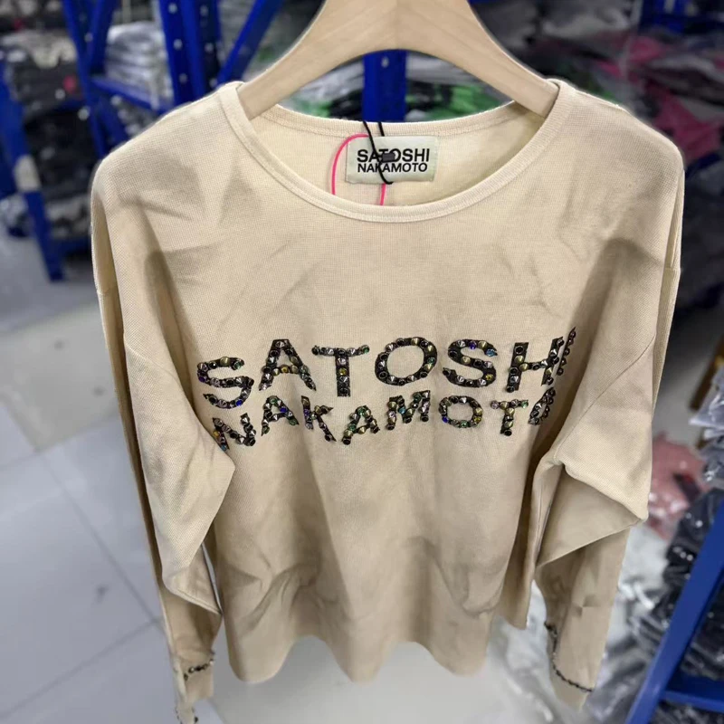 27ss New Logo Letter Print Satoshi Nakamoto T-shirt High Quality Breathable Waffle Fabric Nail Bead Decorative Long Sleeve Tops