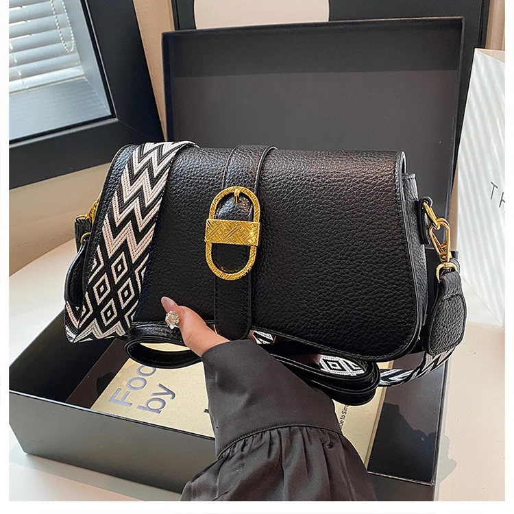 

Женская квадратная сумка 2025 года — веганская кожа, винтажная стеганая сумка, регулируемая через плечо | Роскошный кошелек «День-Ночь»