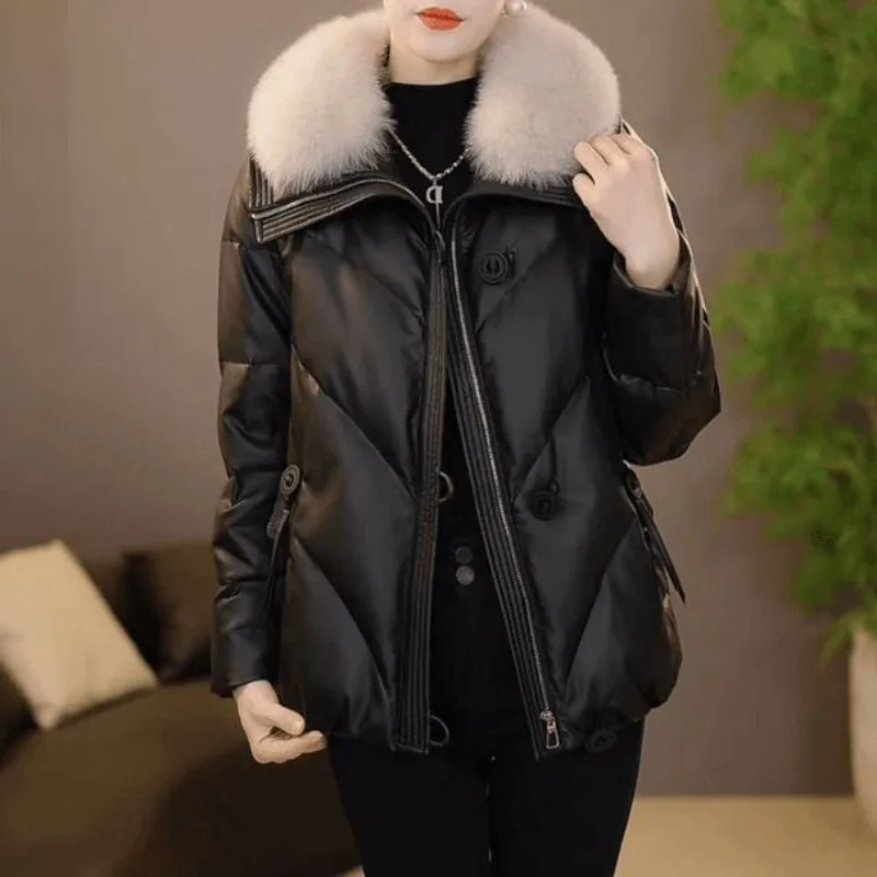 高品質の女性ダウンレザージャケット秋冬厚く暖かいフェイクレザートレンチコート女性パファーパーカーオーバーコート