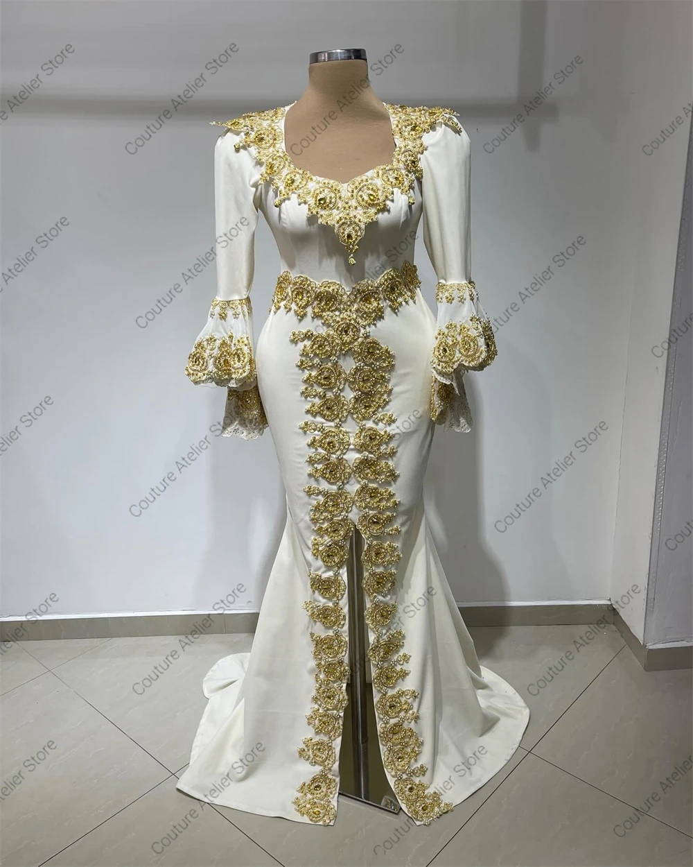 Fantastyczne białe suknie wieczorowe Kaftan złote koraliki aplikacje rozcięcie długie rękawy syrenka dubaj suknia wieczorowa dla kobiety 2025 Maroko