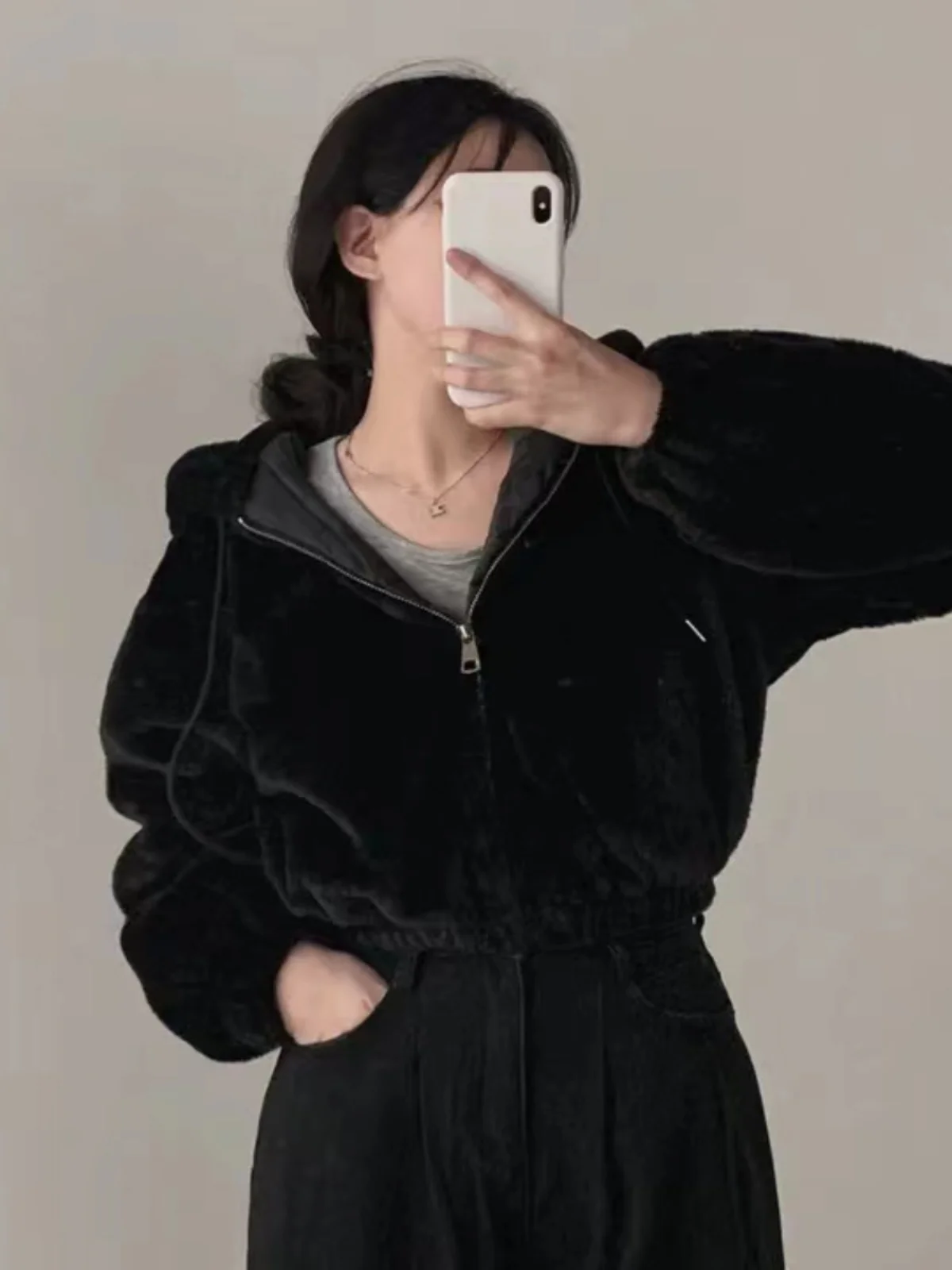 겨울 짧은 지퍼 자켓 여성의 느슨한 맞는 가짜 토끼 모피 조끼 따뜻한 슬리밍 코트 캐주얼 통근 스타일 랜턴 슬리브