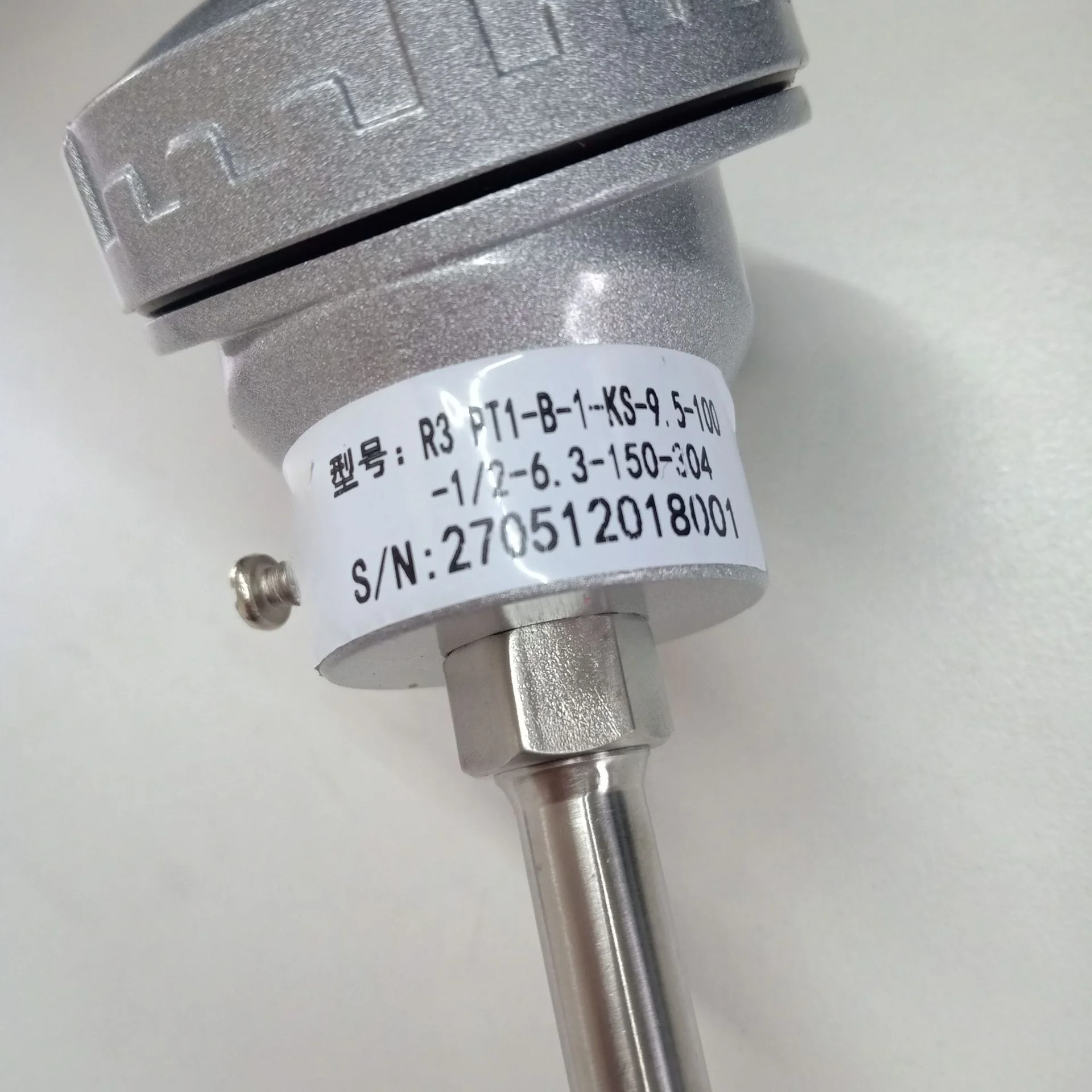 Total length of temperature sensor 275mm 9.5 diameter 100mm 25mm long screw 6.3 diameter length 150m