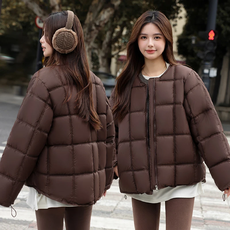 Nuevas Parkas holgadas con cuello redondo para mujer, chaquetas acolchadas de algodón para invierno, abrigos sólidos de manga larga a cuadros con estampado estéreo para estudiantes