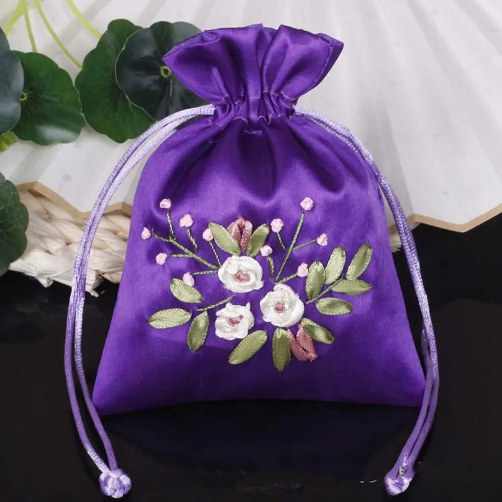 

Candy Bag Embroidery Flower Drawstring Bag Spice Bag Small Pouch Cloth Storage Bag for Filled Fragrant Herbs