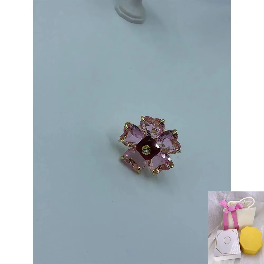 

New fashion hot selling Idyllia pink flower personalized ring with gold plating romantic holiday party gift