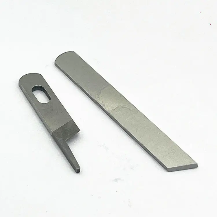 

10 шт. M700 Четырехниточная краеобметочная машина, 747 Верхний и нижний ножевой резак, Пятиниточная швейная машина оверлок Kr35