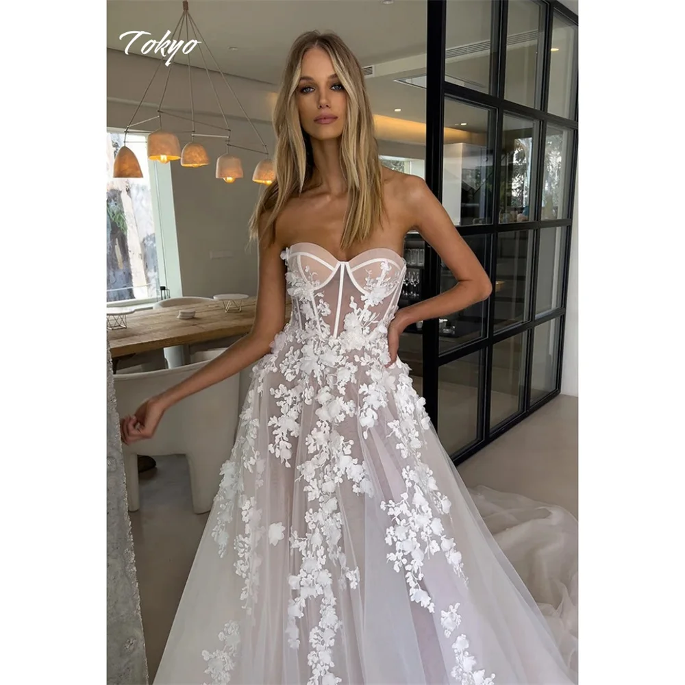 Tokyo Customized White Strapless Wedding Dress Sleeveless Back Zip Elegant Tulle Bridal Gown 2025 Flower A-Line Wedding Gown
