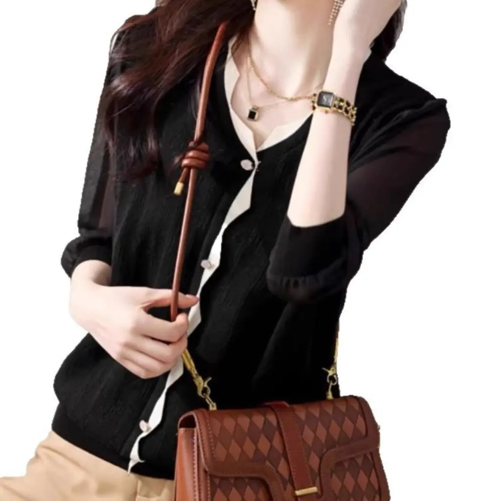 

Women's Sweet Style Age-Reducing Contrast Color Knitted Cardigan Slim Fit Short T-Shirt Spring Autumn New