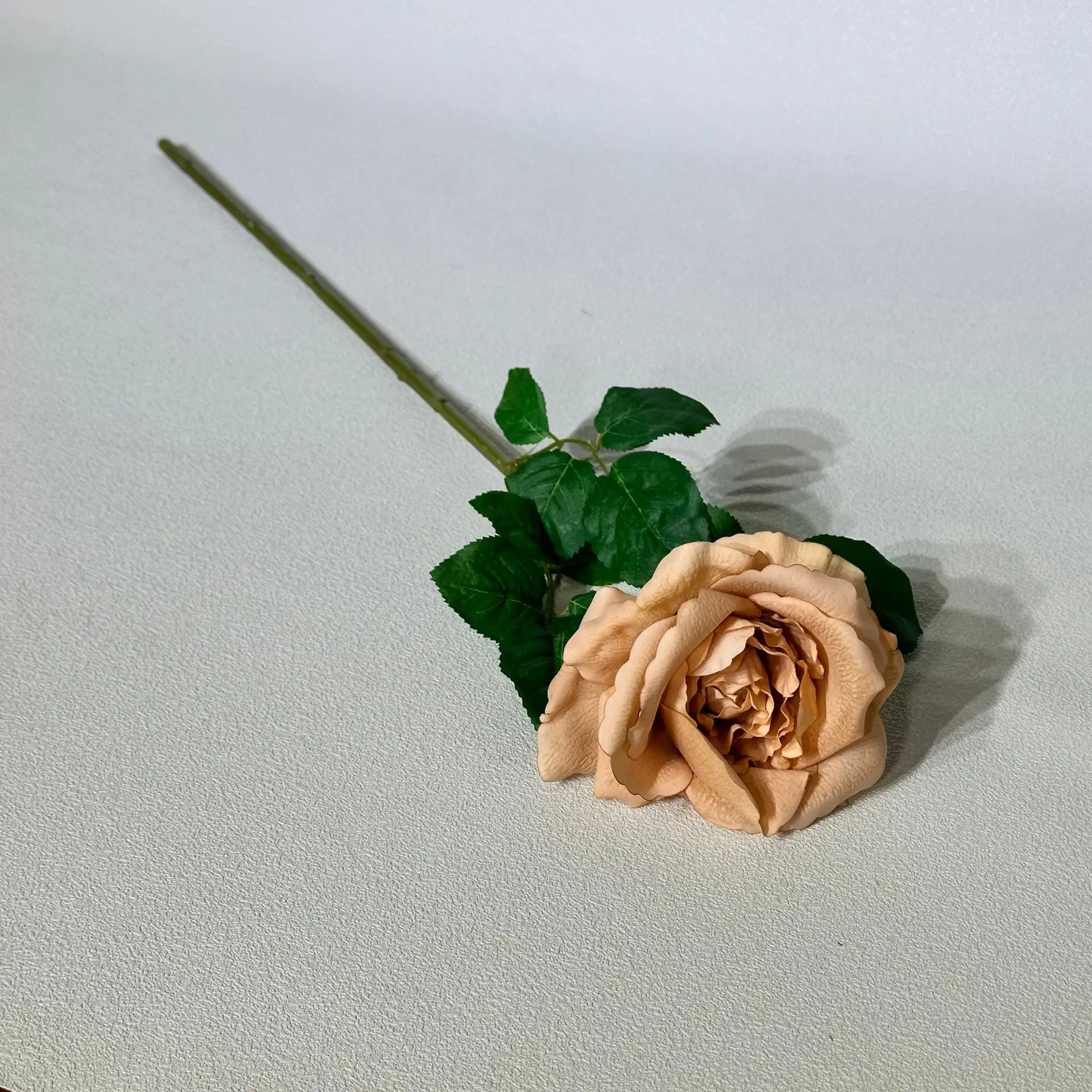 5 Stück Künstliche Feuchtigkeitsspendende Rosen mit Echtem Touch, Hochzeitsdekoration, Rosen-Brautstrauß, Party- und Eventdekoration, Heimdekoration, Kunstblumen – Detail 23