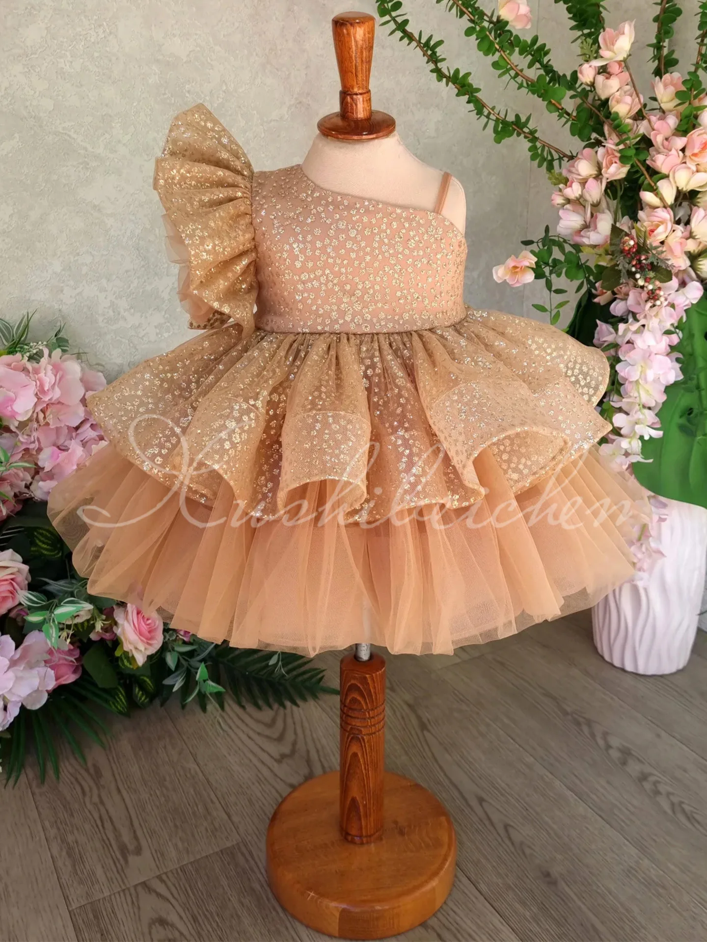 

Трендовое блестящее платье с цветочным узором на одно плечо для девочек, тюлевое платье с рюшами для свадьбы и вечеринки