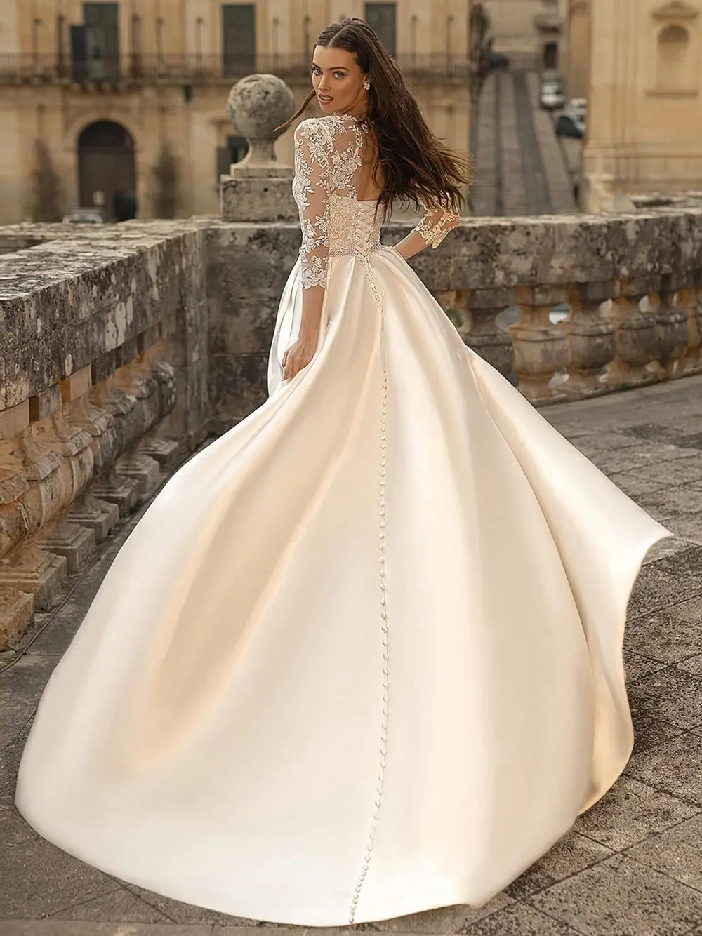 Customized Three Quarter Sleeve Wedding Dresses Backless Vestidos De Novia Applique Vestido De Noiva