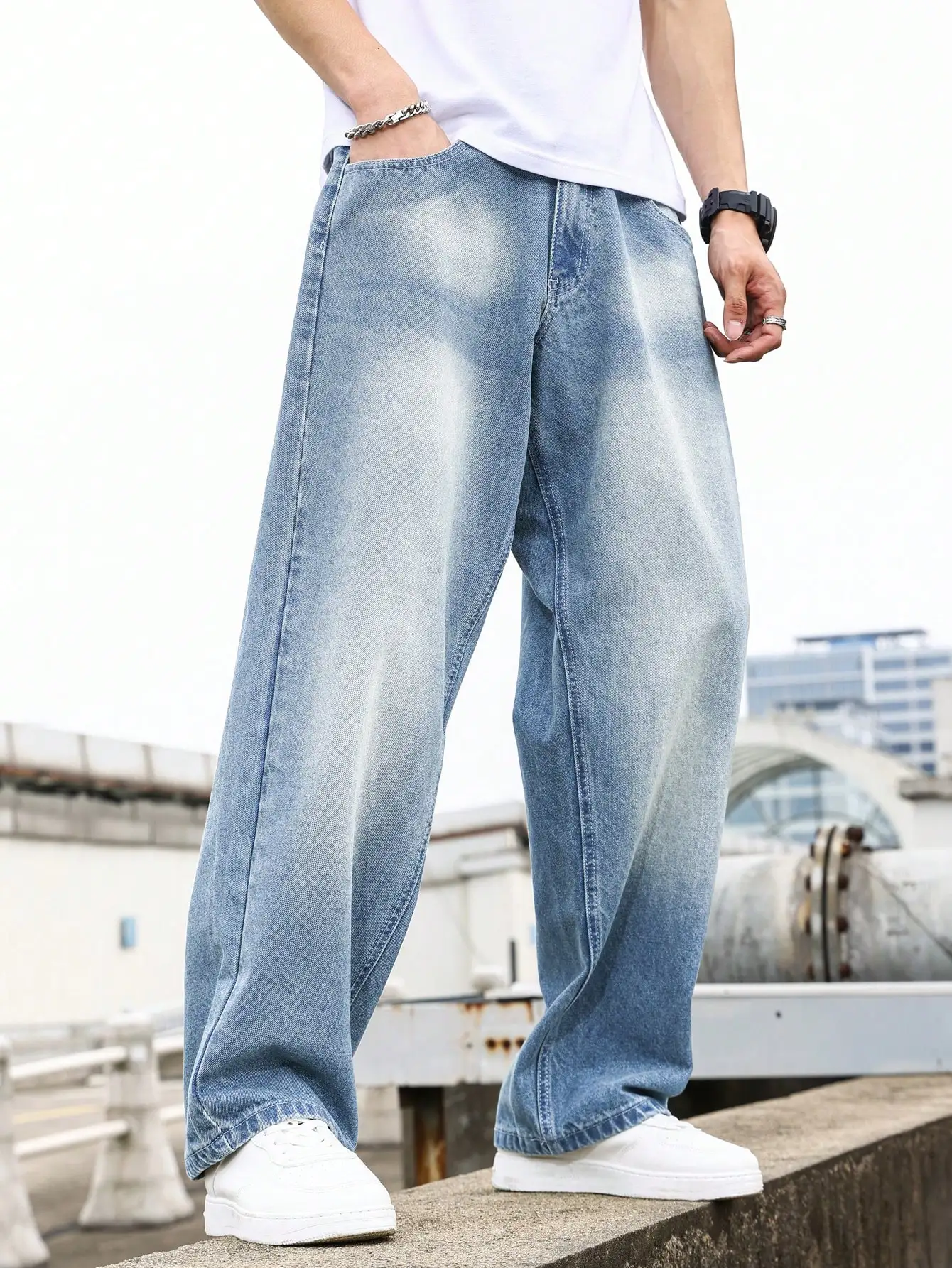 Men's Light Wash Baggy Wide Leg Jeans, Gradient Faded Loose Denim Pants, Streetwear Hip Hop Casual Denim Trousers