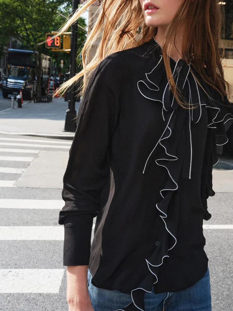 Csa Fena Nova Coleção Outono 2024 Manga Longa Detalhe em Bloco de Cores Design Decorativo em Camadas Estilo Casual 00...