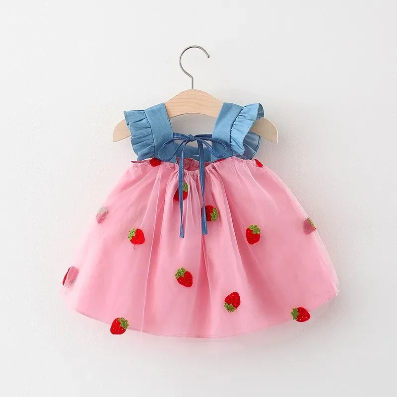 Girls\' New Summer Children\'s Wear Strawberry Embroidered Mesh Spliced Denim Flying Sleeves Tank Top Skirt Foreign Trade Dress