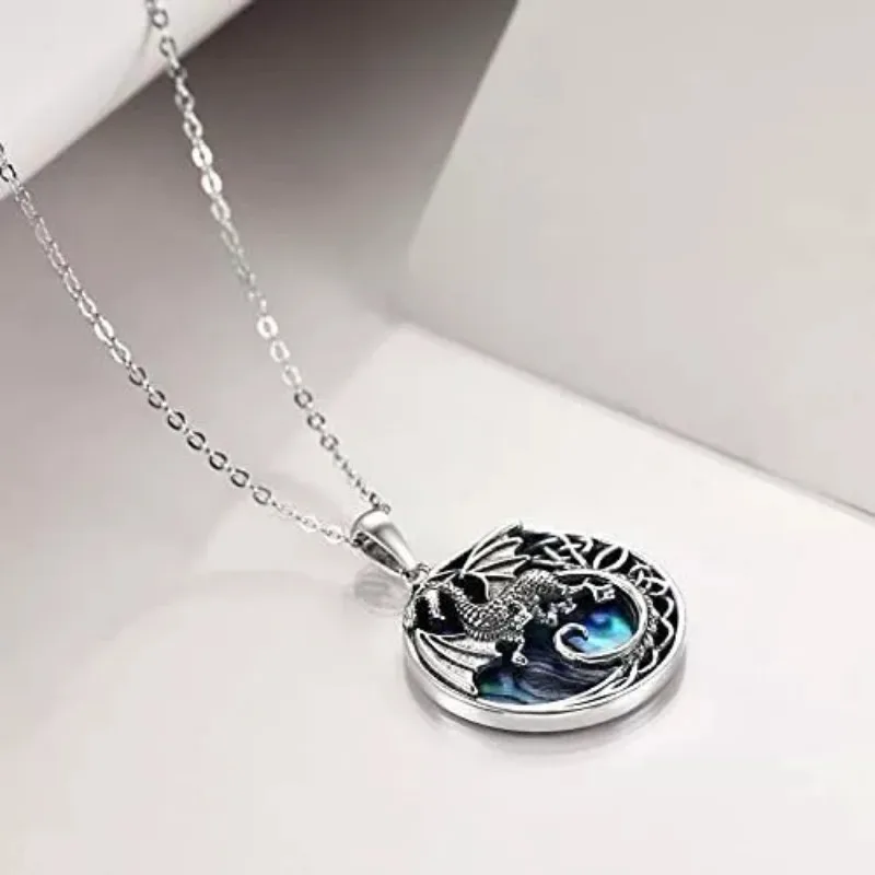 Retro Unique Dragon Necklace Women's Necklace is the Perfect Gift for Giving Friends, Family, and Relatives